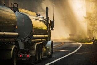 Picture of Semi Truck on highway